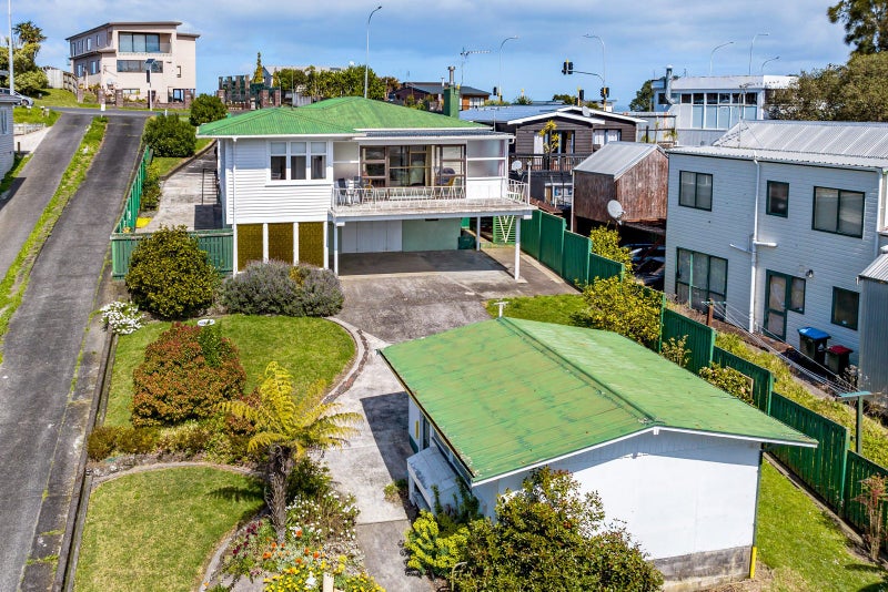 417 Hillsborough Road, Hillsborough, Auckland - Carousel 1