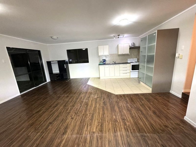 29 Awaroa Road, Sunnyvale, Auckland - Carousel 2