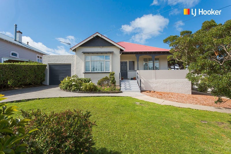 20 Stirling Street, Andersons Bay, Dunedin - Carousel 1