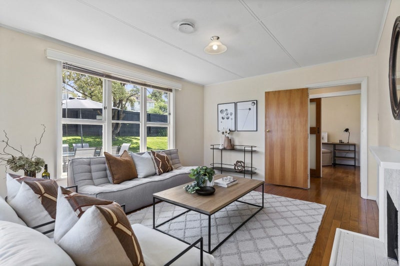 9 Leybourne Circle, Glen Innes, Auckland - Carousel 2