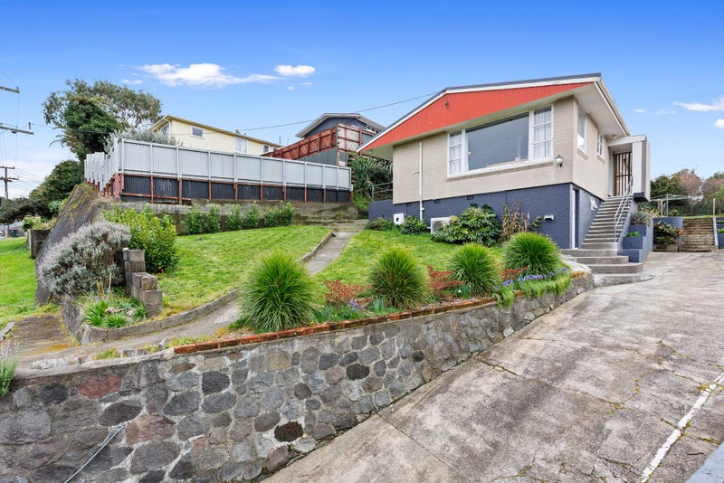 11 Pembroke Street, Westown, New Plymouth - Carousel 1