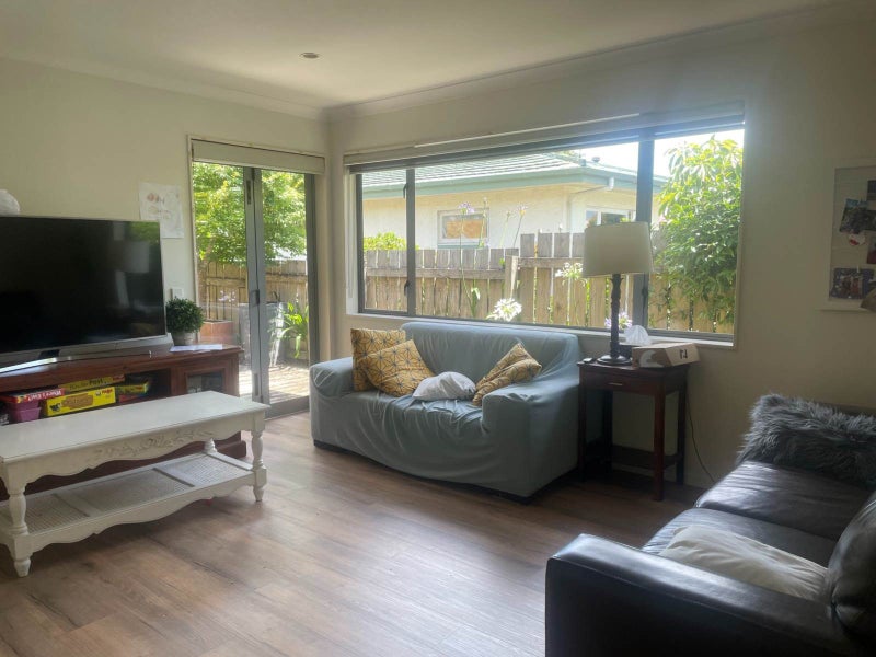 8 Rodney Street, Howick, Auckland - Carousel 11