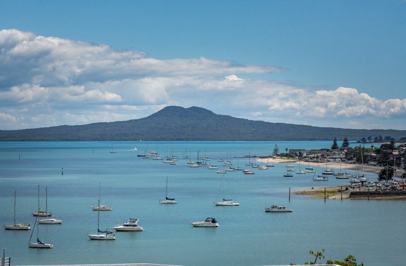 1/13 Takutai Avenue, Bucklands Beach, Auckland - Carousel 1