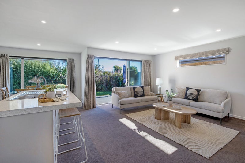 15 Dunaverty Place, Broomfield, Christchurch - Carousel 1