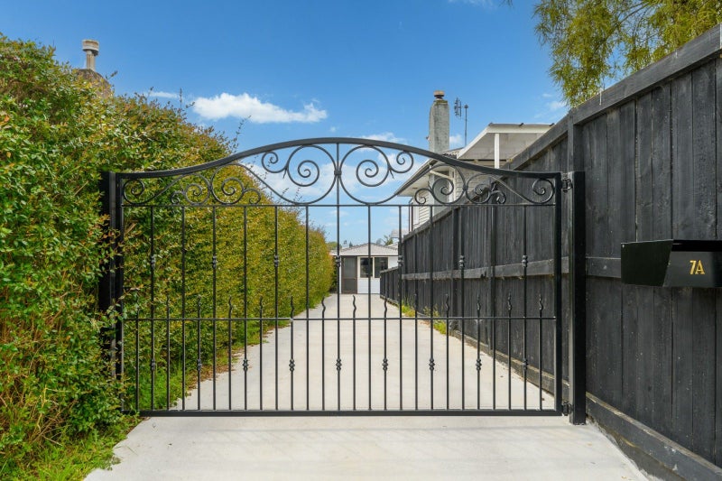 7A Charles Street, Bellevue, Tauranga - Carousel 2