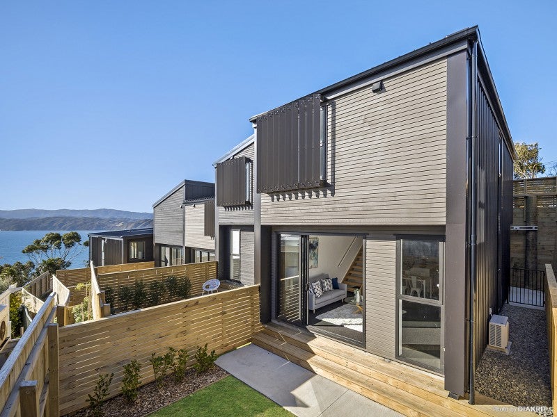 13/80 Seatoun Heights Road, Seatoun, Wellington - Carousel 1
