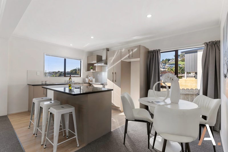 12B Mataura Place, Clover Park, Auckland - Carousel 32