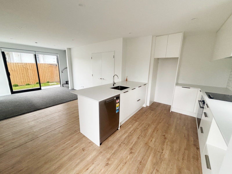 1/405 Gloucester Street, Linwood, Christchurch - Carousel 2