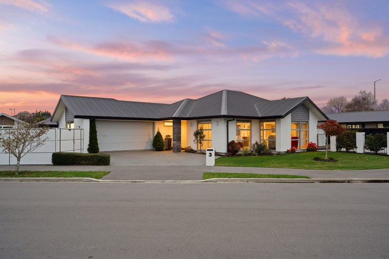 3 Atap Place, Northwood, Christchurch - Carousel 1