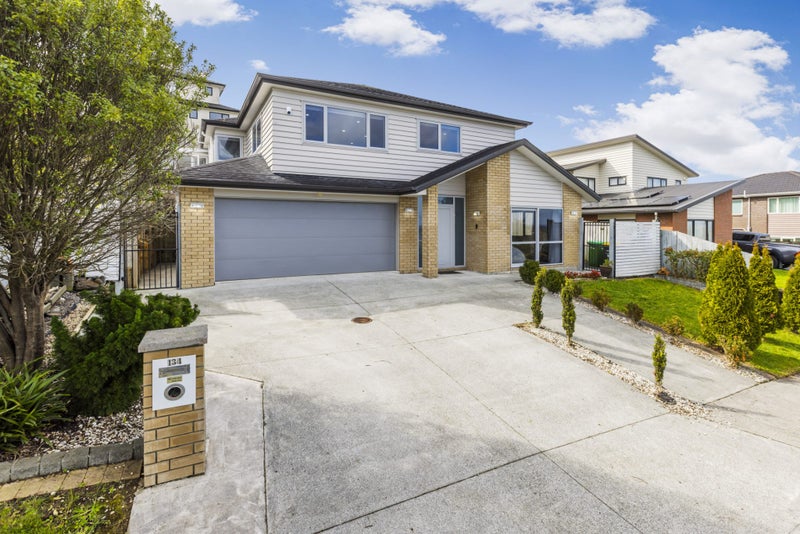 134 Keri Vista Rise, Papakura, Papakura - Carousel 1