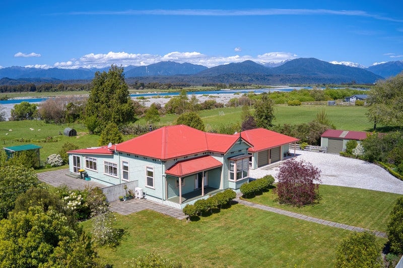 59 Back Creek Road, Hokitika - Carousel 1
