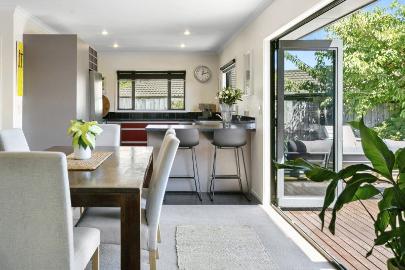 19 Brompton Close, Richmond Heights, Taupo - Carousel 1