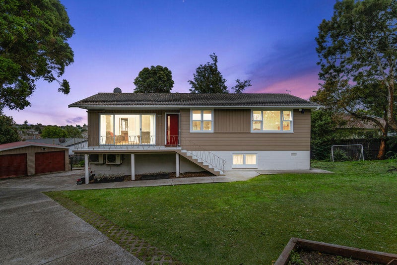 77 Seymour Road, Sunnyvale, Auckland - Carousel 1