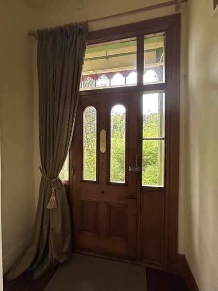 90 Glenmore Street, Northland, Wellington - Carousel 2