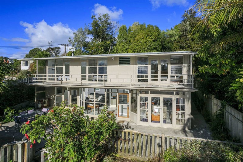 90 Saddleback Rise, Murrays Bay, Auckland - Carousel 1