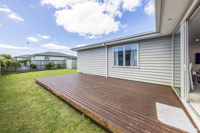 19 Hollowout Street, Takanini, Auckland - Carousel 2