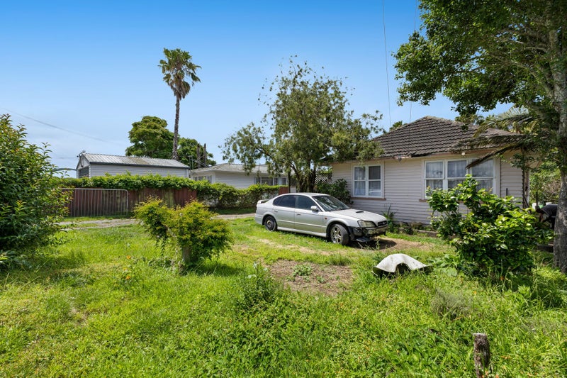 81 Wallace Road, Mangere Bridge, Auckland - Carousel 2