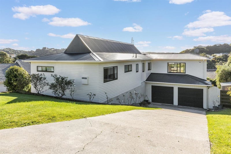 22 Hicks Close, Whitby, Porirua - Carousel 1