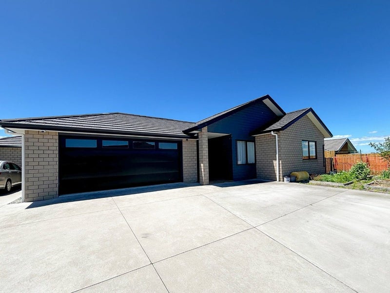 3 Reponui Court, Rototuna North, Hamilton - Carousel 1