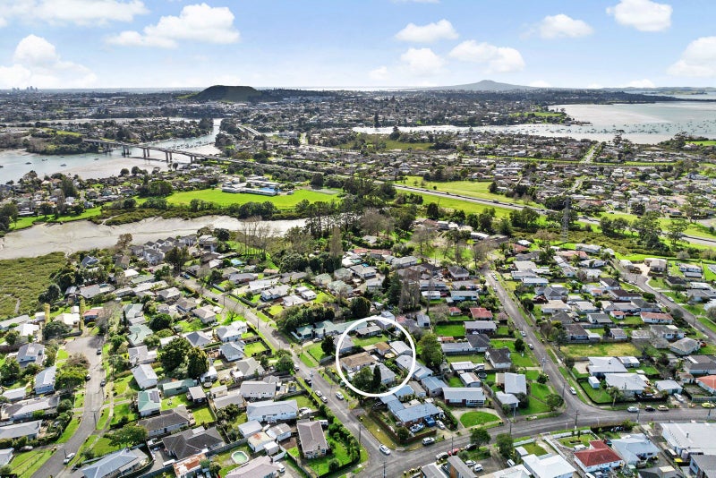5 Challinor Street, Pakuranga, Auckland - Carousel 2