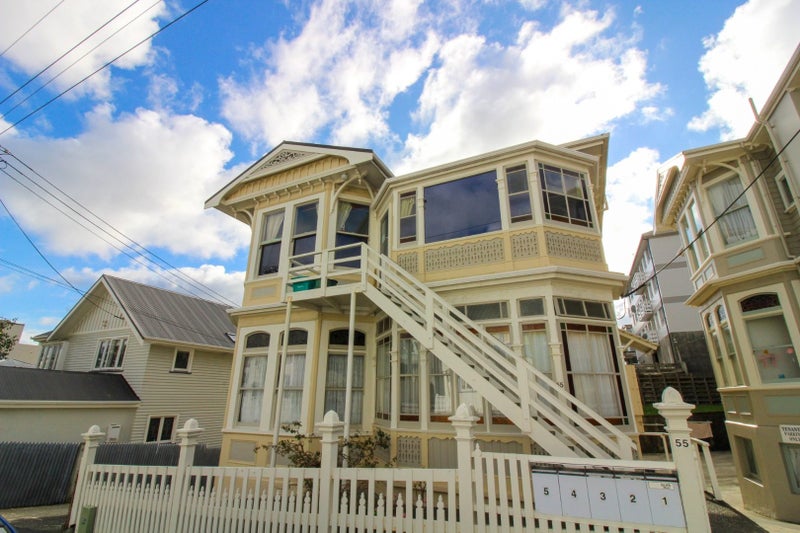 59 Majoribanks Street, Mount Victoria, Wellington - Carousel 1