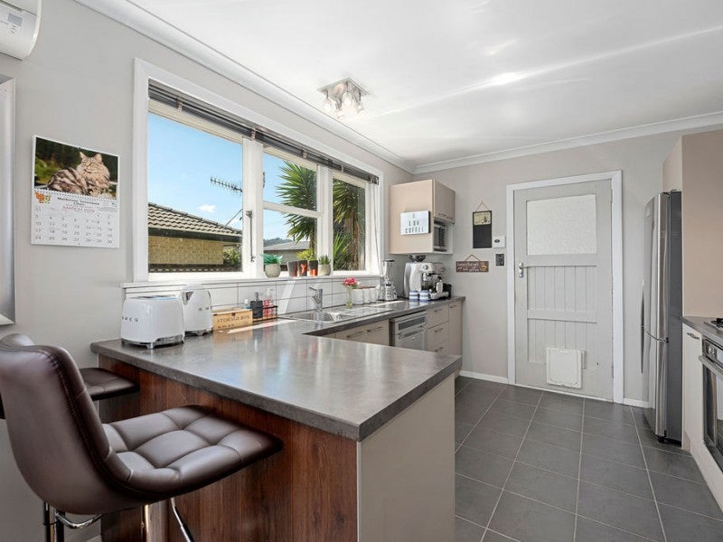 30 Sheridan Crescent, Trentham, Upper Hutt - Carousel 2