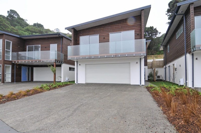 94 Awa Road, Seatoun, Wellington - Carousel 1