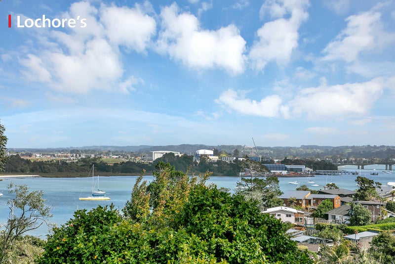 21 Oruamo Place, Beach Haven, Auckland - Carousel 1