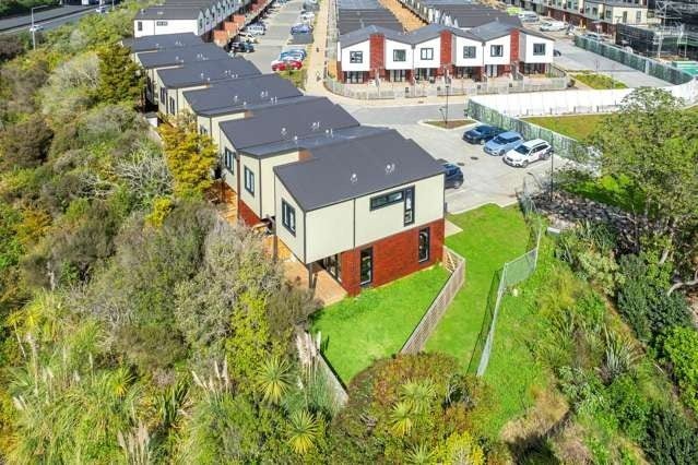 42 Te Puketoka Lane, Māngere, Auckland - Carousel 1