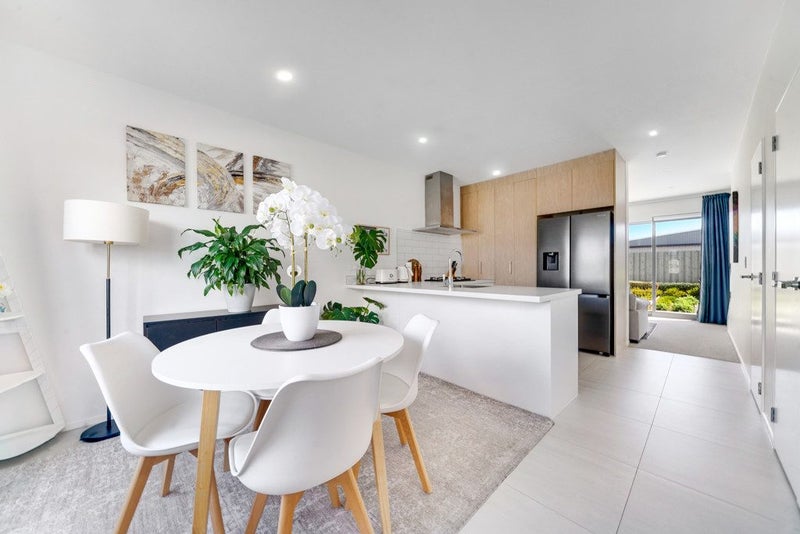 31 Katikati Drive, Manurewa, Auckland - Carousel 1