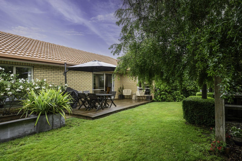 50 Coolspring Way, Redwood, Christchurch - Carousel 2