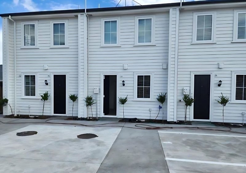 4/40 New Brighton Road, Shirley, Christchurch - Carousel 1