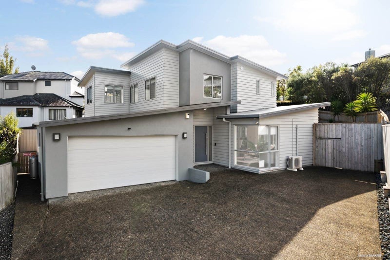 10 Carol Lee Place, Albany Heights, Auckland - Carousel 1