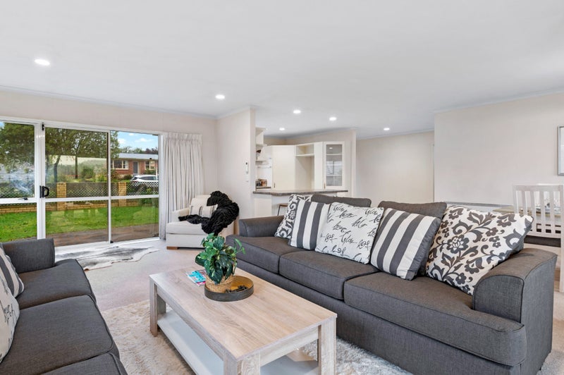 49 Basley Road, Owhata, Rotorua - Carousel 1