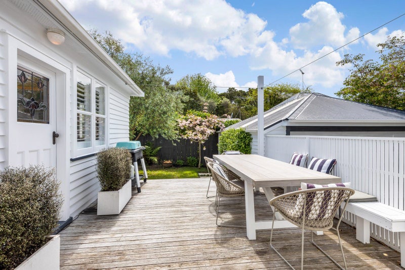 7 Ewenson Avenue, One Tree Hill, Auckland - Carousel 2