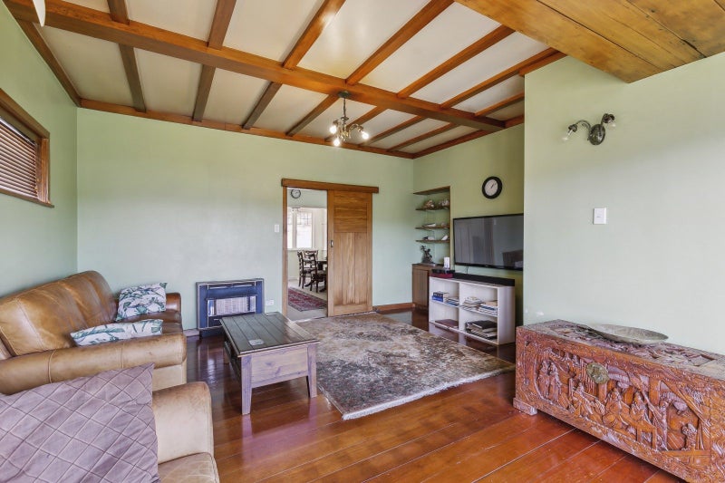 11 Priscilla Crescent, Mornington, Wellington - Carousel 2