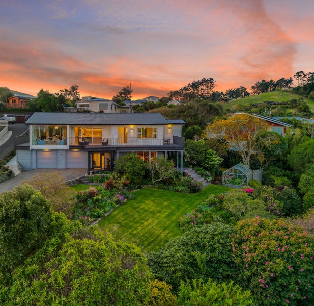 18 Poto Road, Normandale, Lower Hutt - Carousel 1