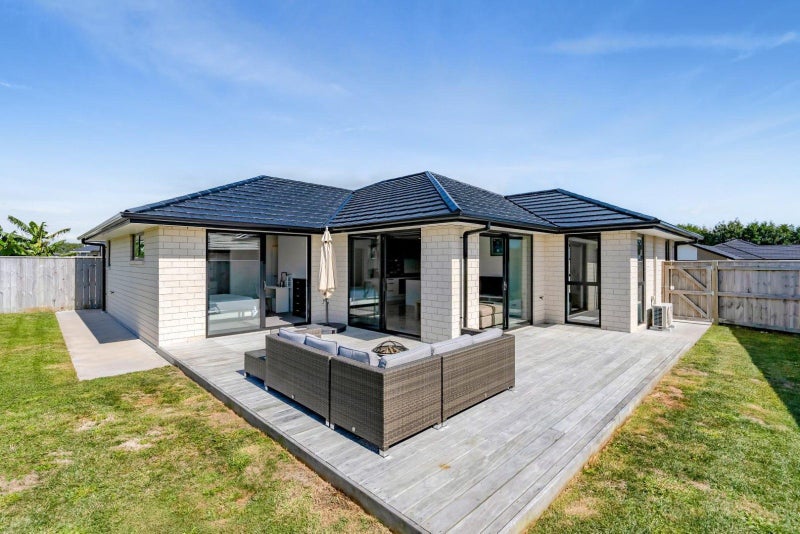 44 Aratapu Street, Waitara, Waitara - Carousel 1