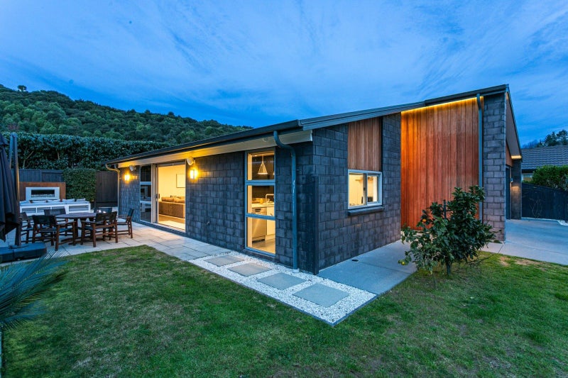 261 Lakes Boulevard, Pyes Pa, Tauranga - Carousel 1