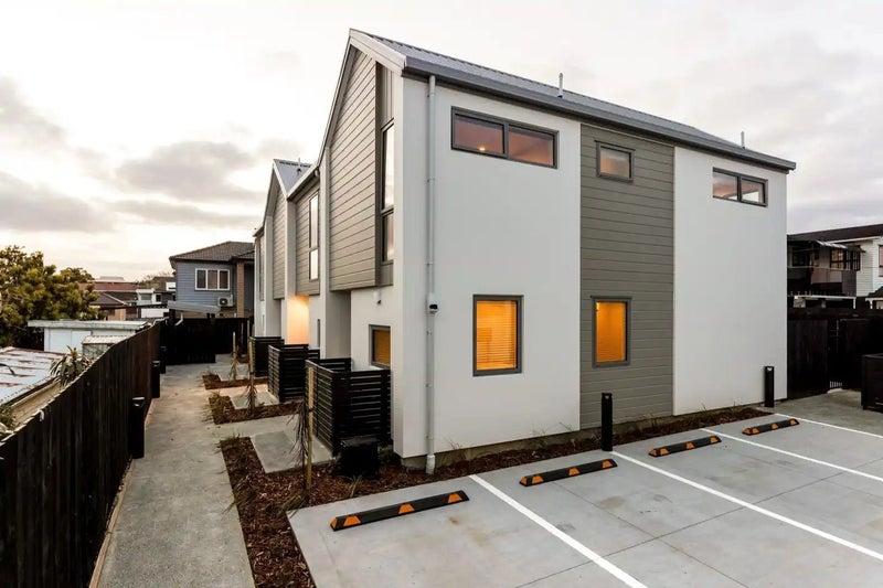 3/41 Margaret Road, Papatoetoe, Auckland - Carousel 1