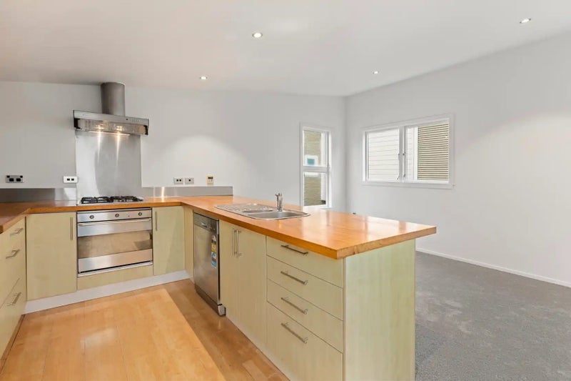 20 Parliament Street, Thorndon, Wellington - Carousel 2