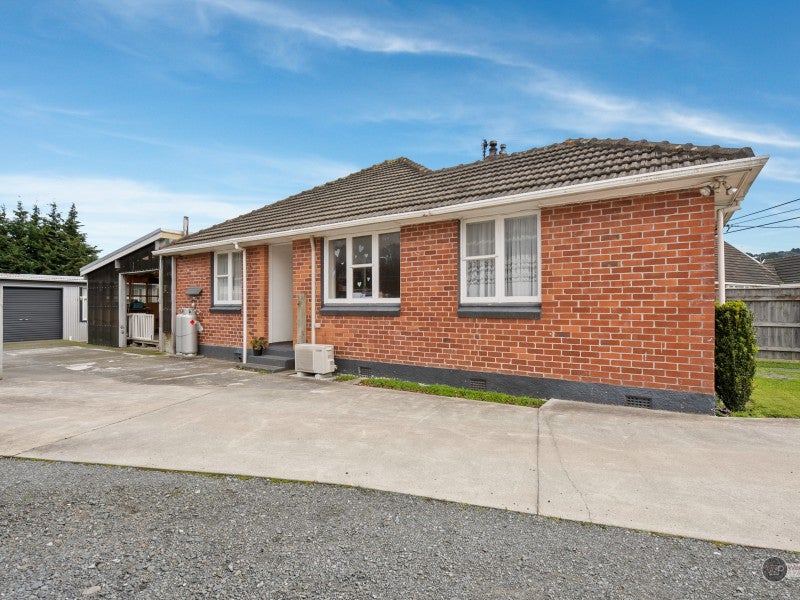 5 Johnston Grove, Taita, Lower Hutt - Carousel 16