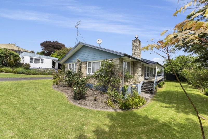 3 Byron Way, Otumoetai, Tauranga - Carousel 2