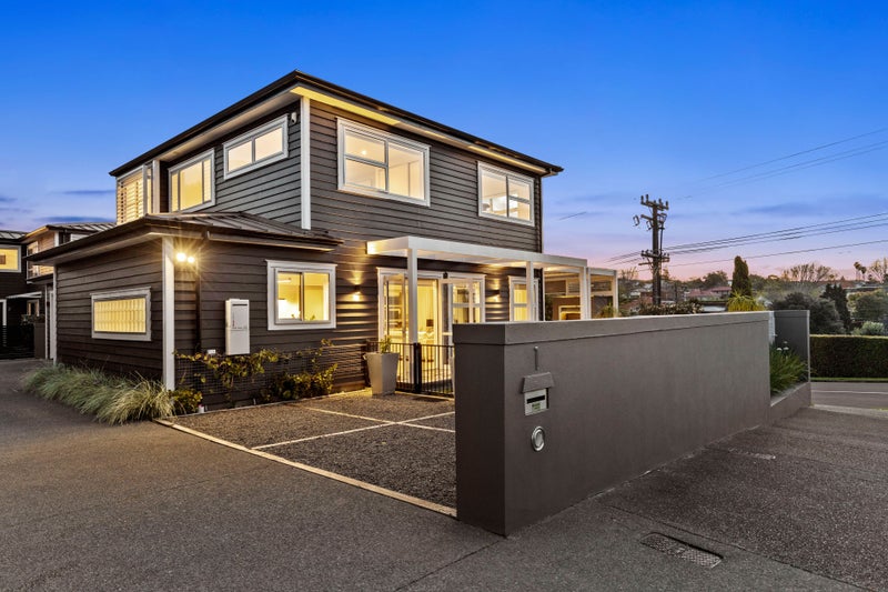 1 Carnarvon Avenue, Glendowie, Auckland - Carousel 1