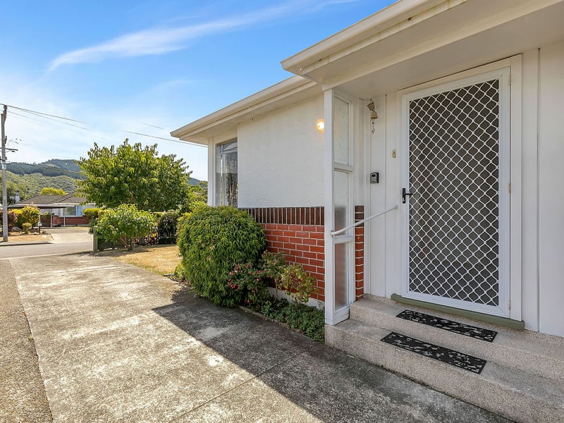 5 Courtenay Road, Heretaunga, Upper Hutt - Carousel 23