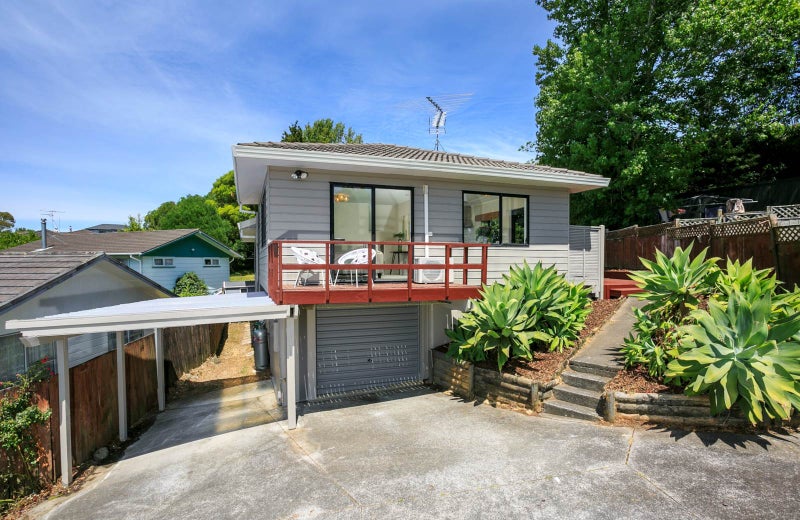 2/4 Aralia Road, Sunnynook, Auckland - Carousel 20