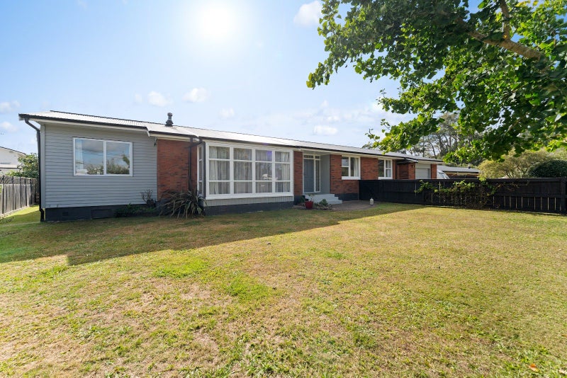 2 Belloc Street, Leamington, Cambridge - Carousel 1