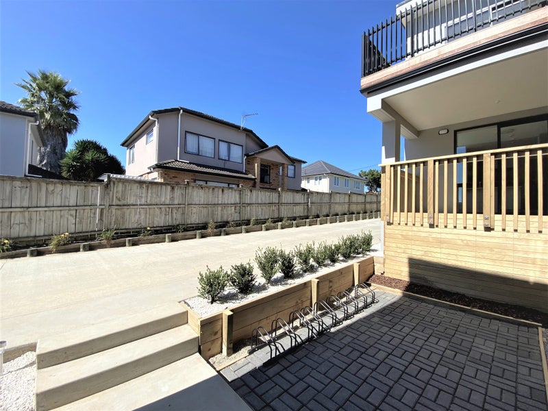 10/7 Stamford Park Road, Mount Roskill, Auckland - Carousel 2