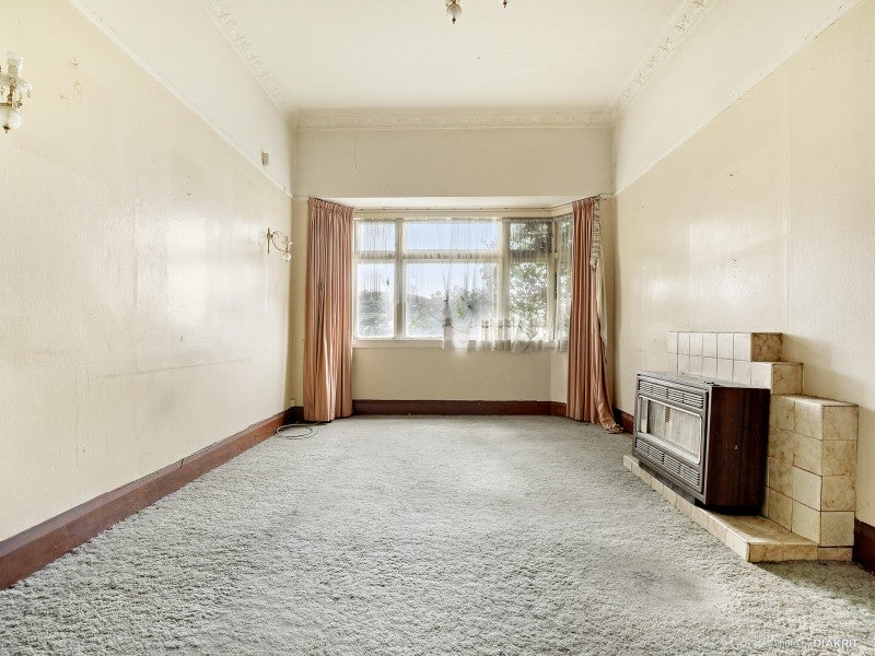 126 Wallace Street, Mount Cook, Wellington - Carousel 2