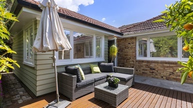 13 Seaside Avenue, Waterview, Auckland - Carousel 1